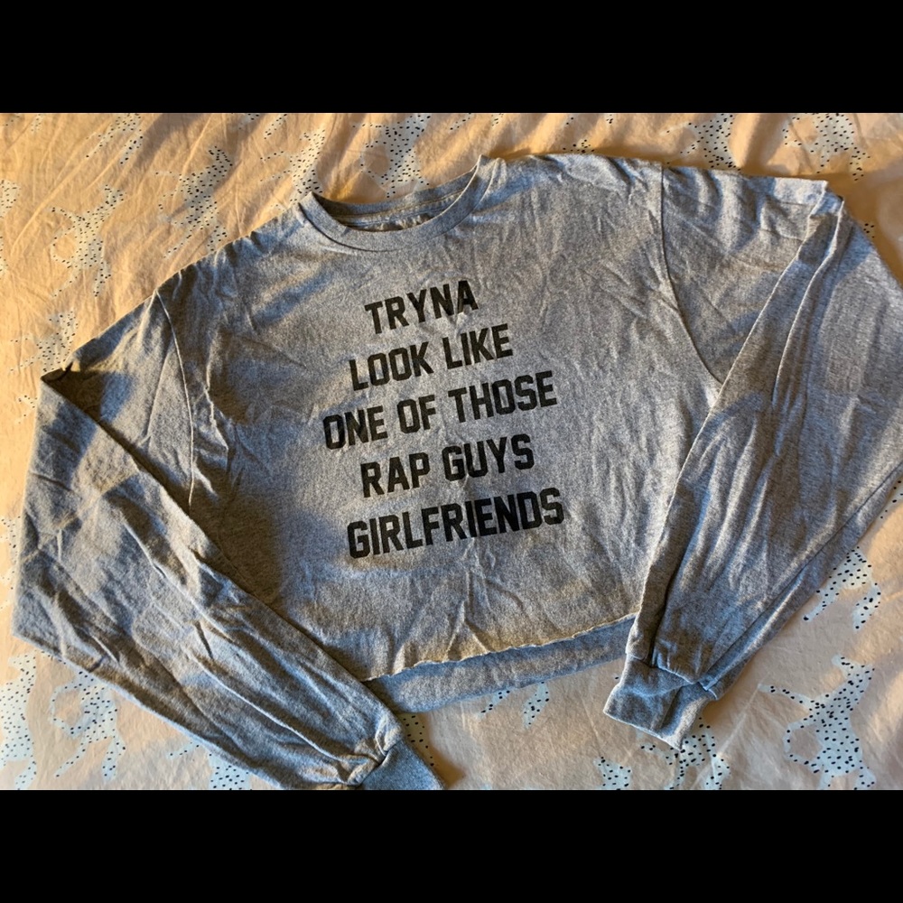LONG SLEEVE - CROPPED T-SHIRT